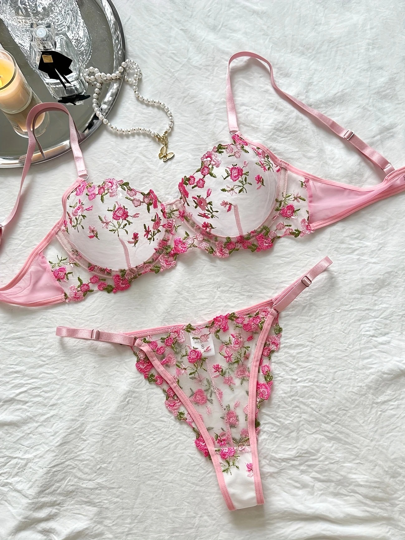 pink-Lingerie