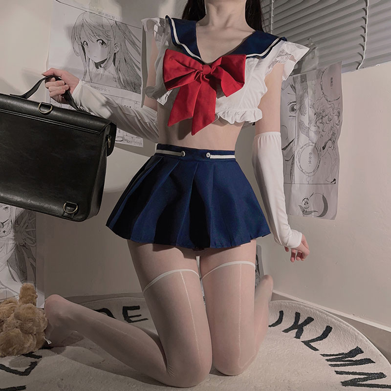 Pure-and-sweet-erotic-uniform