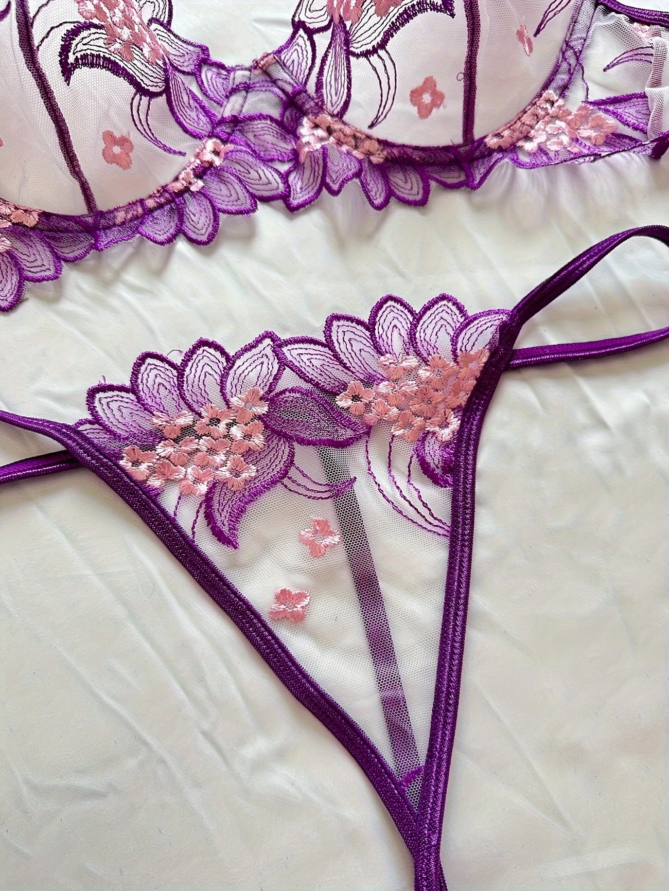 Lace & Floral-Embroidery-Lingerie